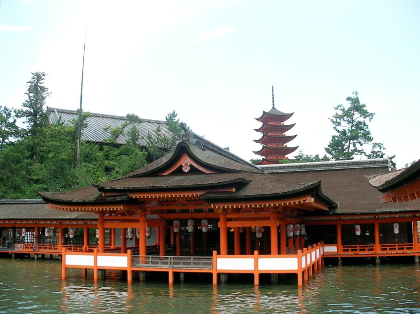 Itsukushima-jinja Shrine