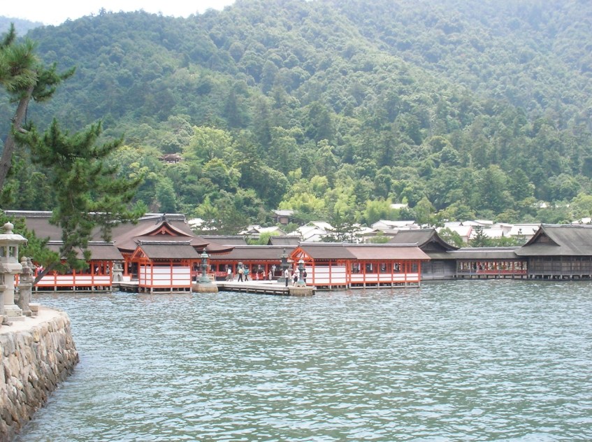 Itsukushima-jinja Shrine