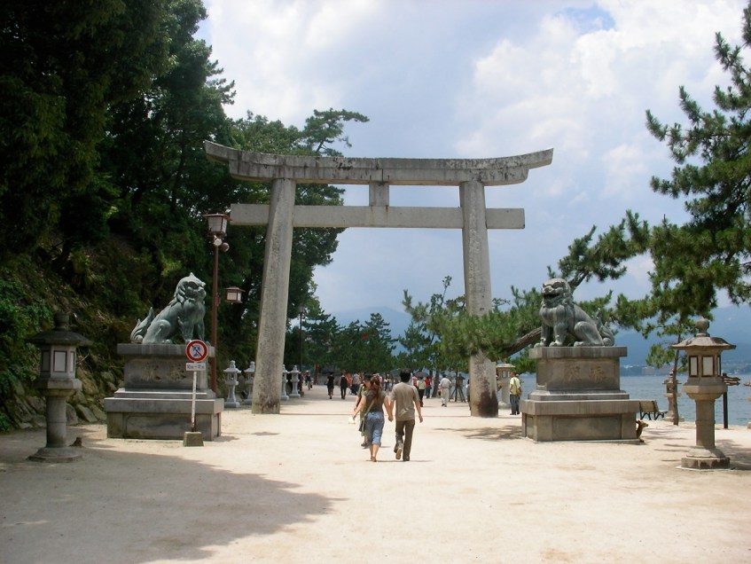 Miyajima - Gateway to the Shrine