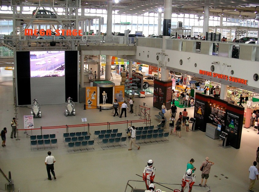 Odaiba - Toyota "Mega Web"