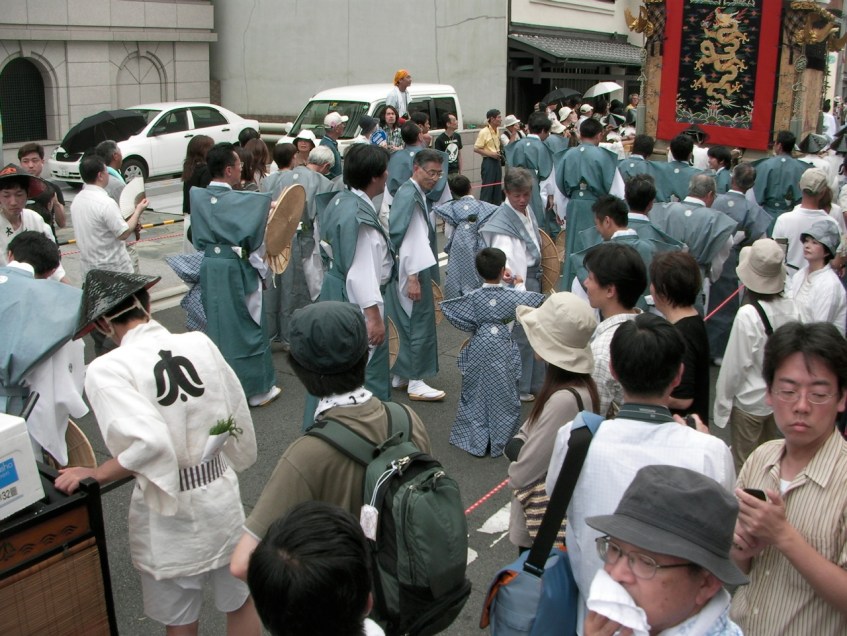 The assembled participants, large and small